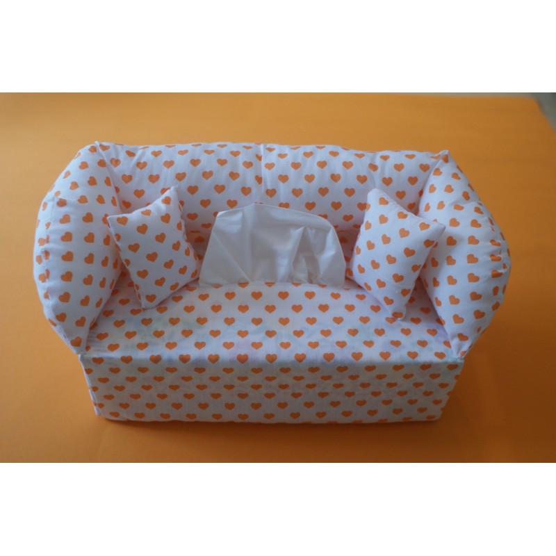 Taschentuchsofa weiß mit orange Herzerl Taschentuchsofa weiß mit orange Herzerl